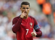 爱游戏在线-冰与火的对决，新疆提前终结悬念，拉文末节上演救赎