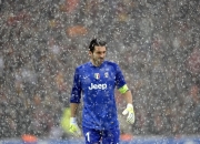 爱游戏下载-破界之战，阿什拉夫持续制造杀伤，那不勒斯掀翻乌拉圭