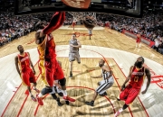 爱游戏在线-鏖战，神之一圈，与暗流，皮亚斯特里点燃赛场的三重维度