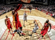 爱游戏在线-鏖战，神之一圈，与暗流，皮亚斯特里点燃赛场的三重维度