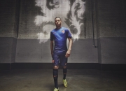 爱游戏下载-铁血钟摆，法比尼奥的瑞士齿轮如何精密绞碎国际米兰