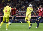 爱游戏APP-紧张刺激，欧预赛关键对决上演，球迷热血澎湃的简单介绍