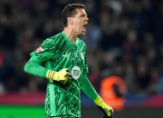 爱游戏下载-威斯特汉姆传奇球员复出，欧洲之巅再现奇迹