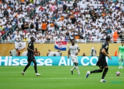 爱游戏娱乐-皇马三球领先，意外被阿贾克斯逆转挑落