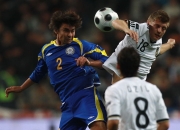 爱游戏在线-欧洲杯预选赛战况激烈，胜负难料的简单介绍