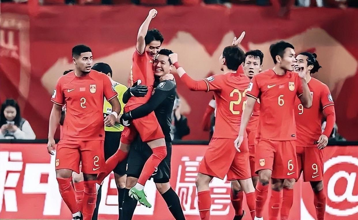 国内足球职业联赛最新消息引发球迷热议