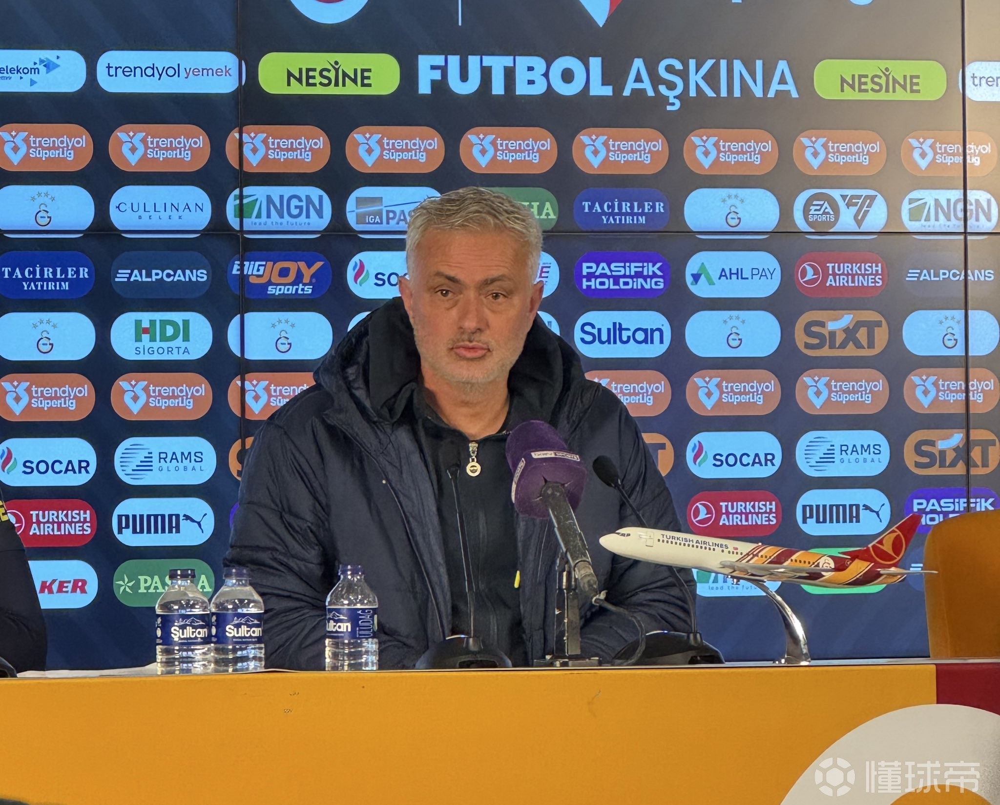 穆里尼奥指责裁判判罚有失公正