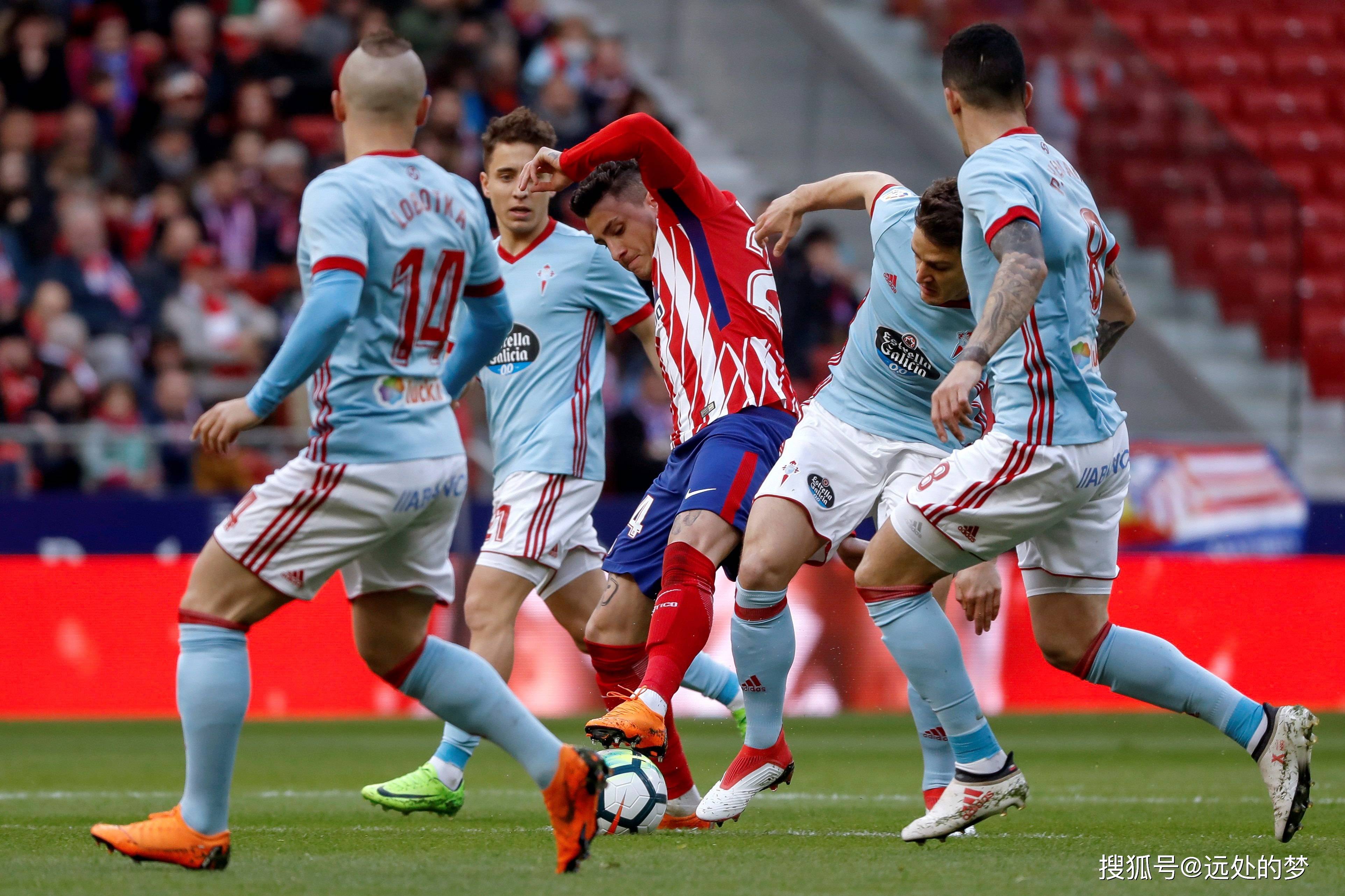 荷兰队在客场战胜挪威，取得关键胜利