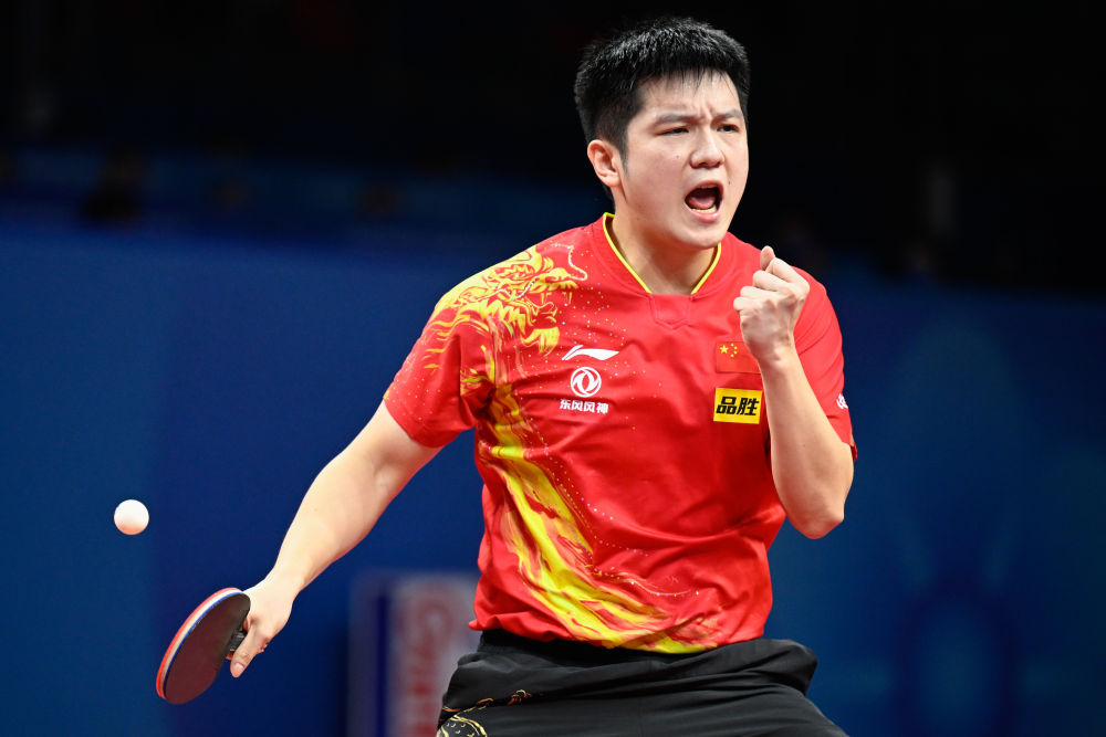 包含LGD绝杀IG，Deft单局斩获MVP峡谷大战成都决赛之夜，强势挺进下一轮的词条