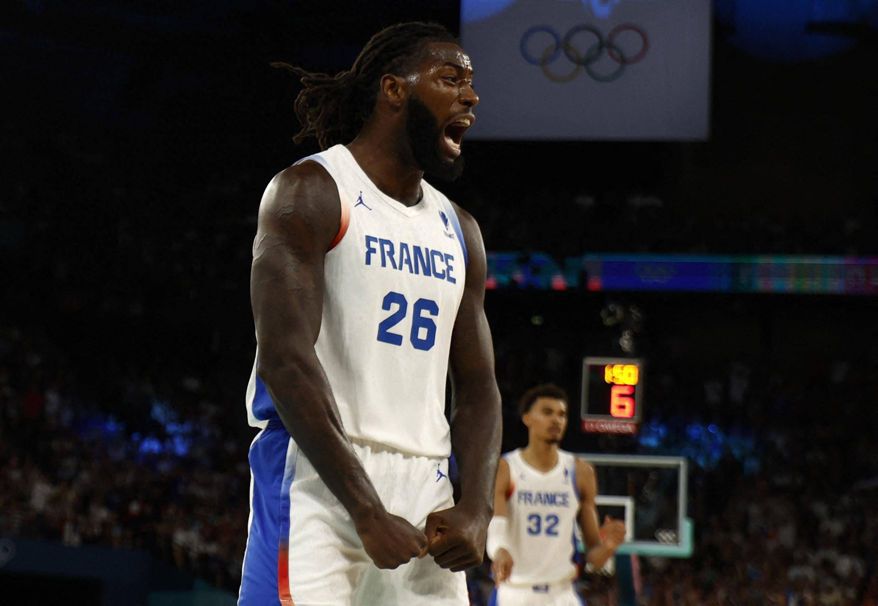 尼克斯球员因纪律问题受罚