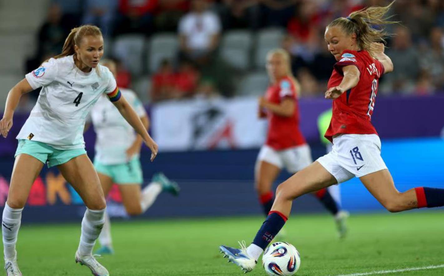 瑞典女足对阵挪威队在欧洲杯上碰撞的简单介绍