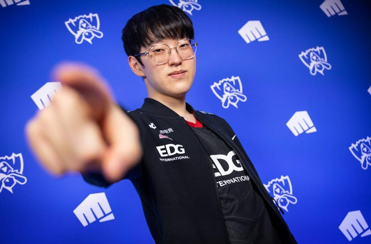 SHR险胜TL，Scout团战一打五顶尖较量淘汰赛，留下经典瞬间的简单介绍