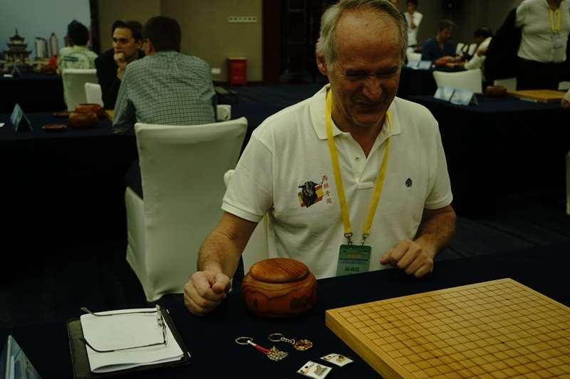 南非游泳冠军迎来好运！实现梦想