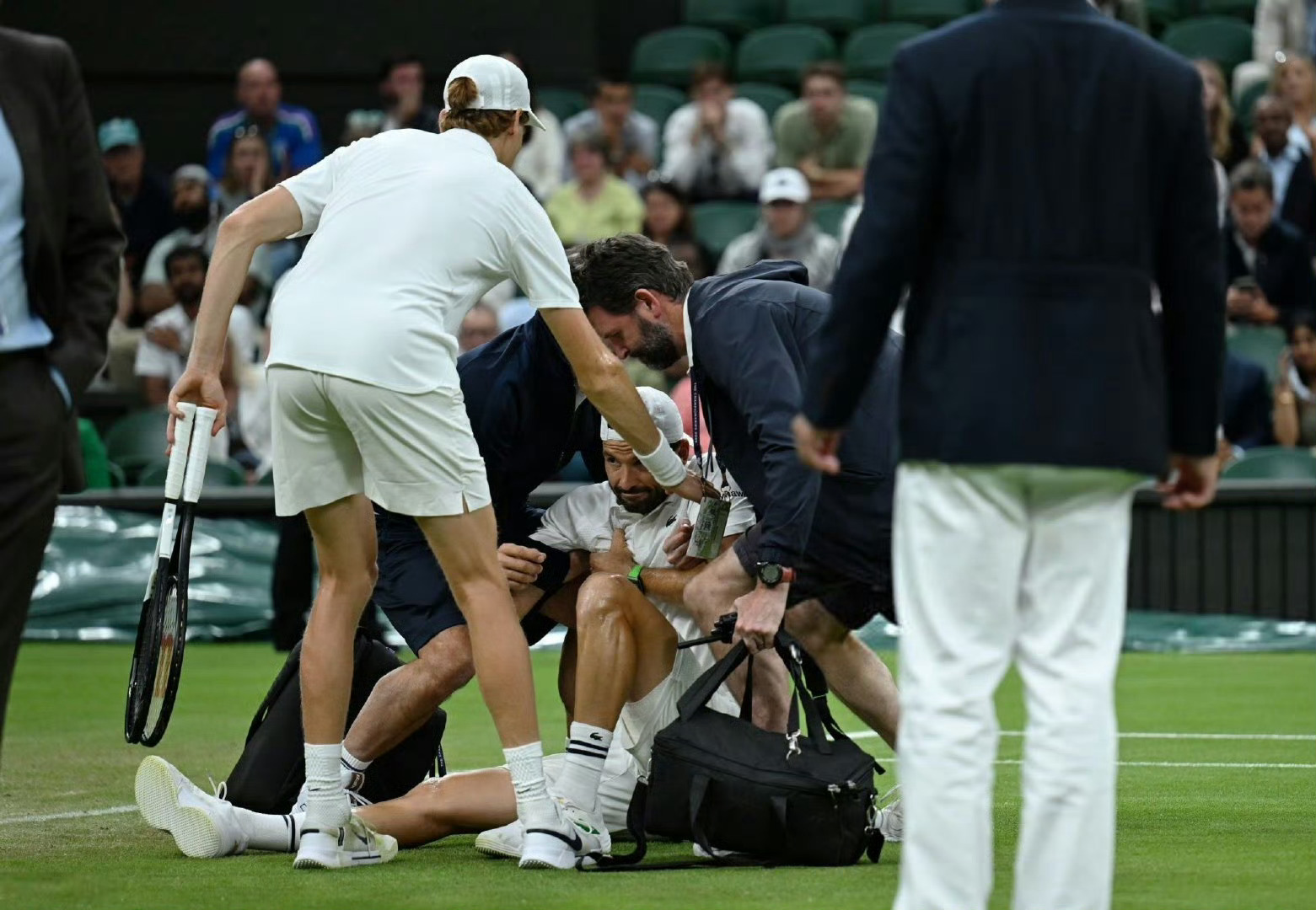 包含美网完胜蒙特卡洛大师赛，辛纳状态火热的词条