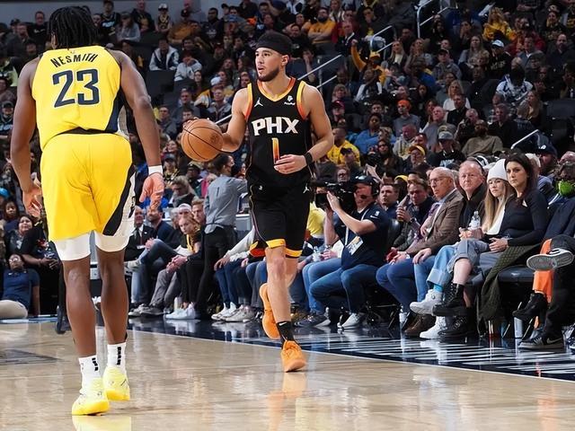 深圳队逆转天津队，布克刷新纪录